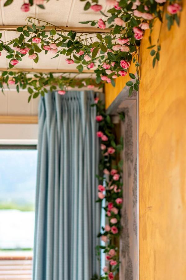Waikoura Springs Bed & Breakfast Kaikoura Exterior photo